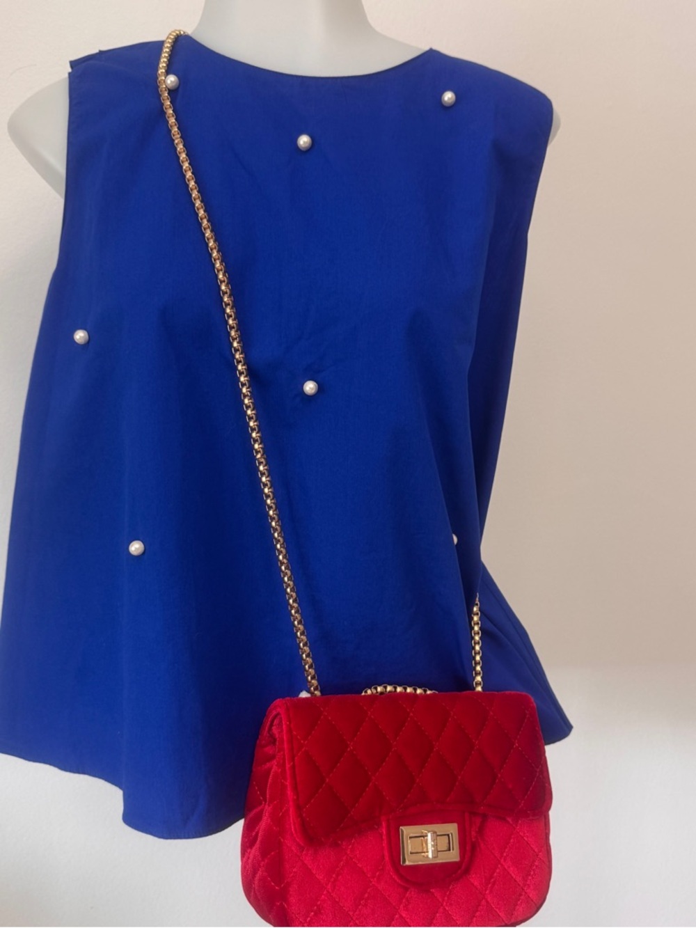 Quilted Red Velvet Shoulder Bag with Gold Chain